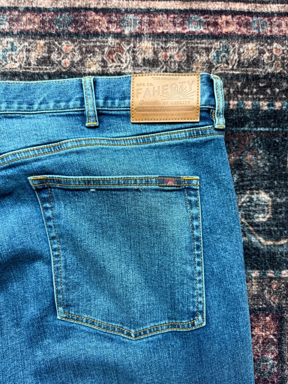 Faherty Men’s Slim Straight-Leg Blue Jeans Organic Cotton